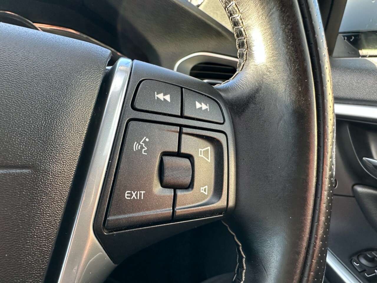 2016 VOLVO S60 2016 VOLVO S60