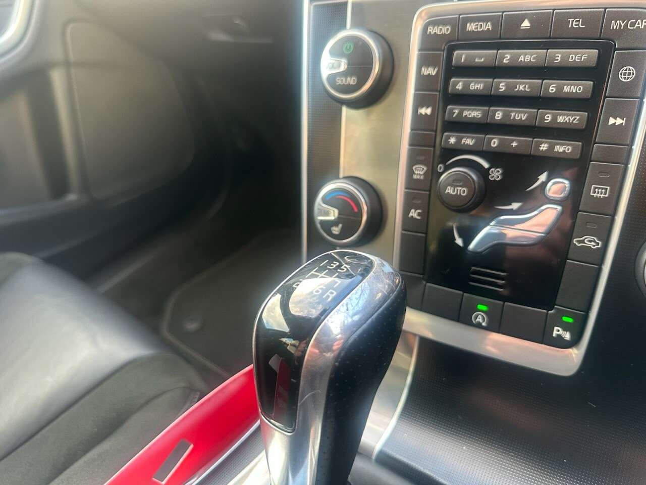 2016 VOLVO S60 2016 VOLVO S60