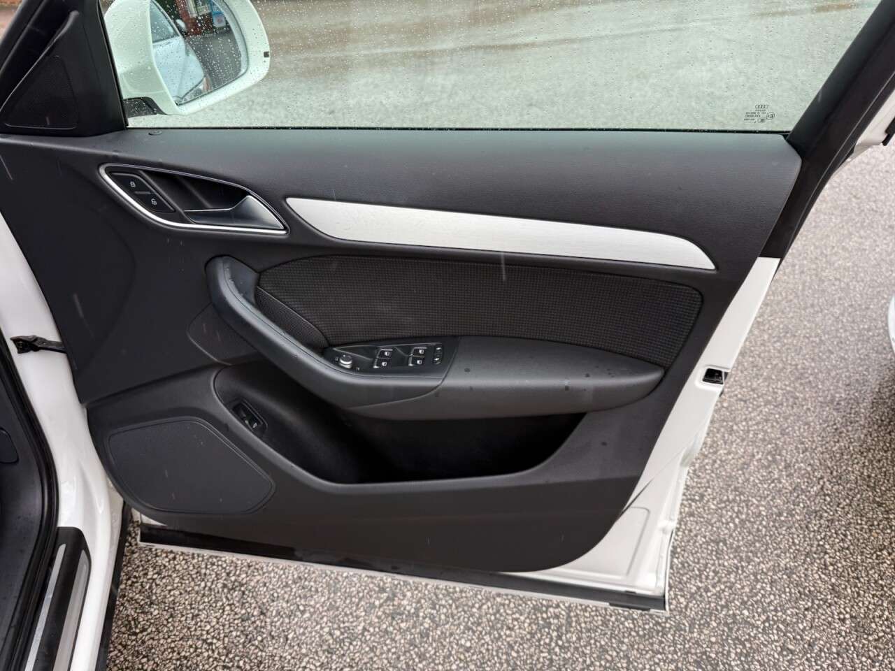 2015 AUDI Q3 2015 AUDI Q3