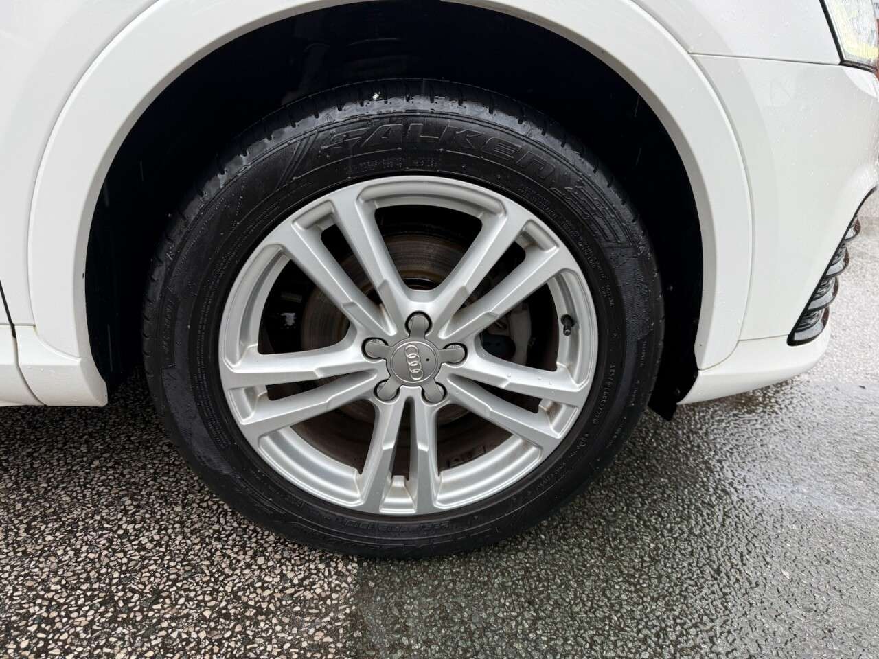 2015 AUDI Q3 2015 AUDI Q3