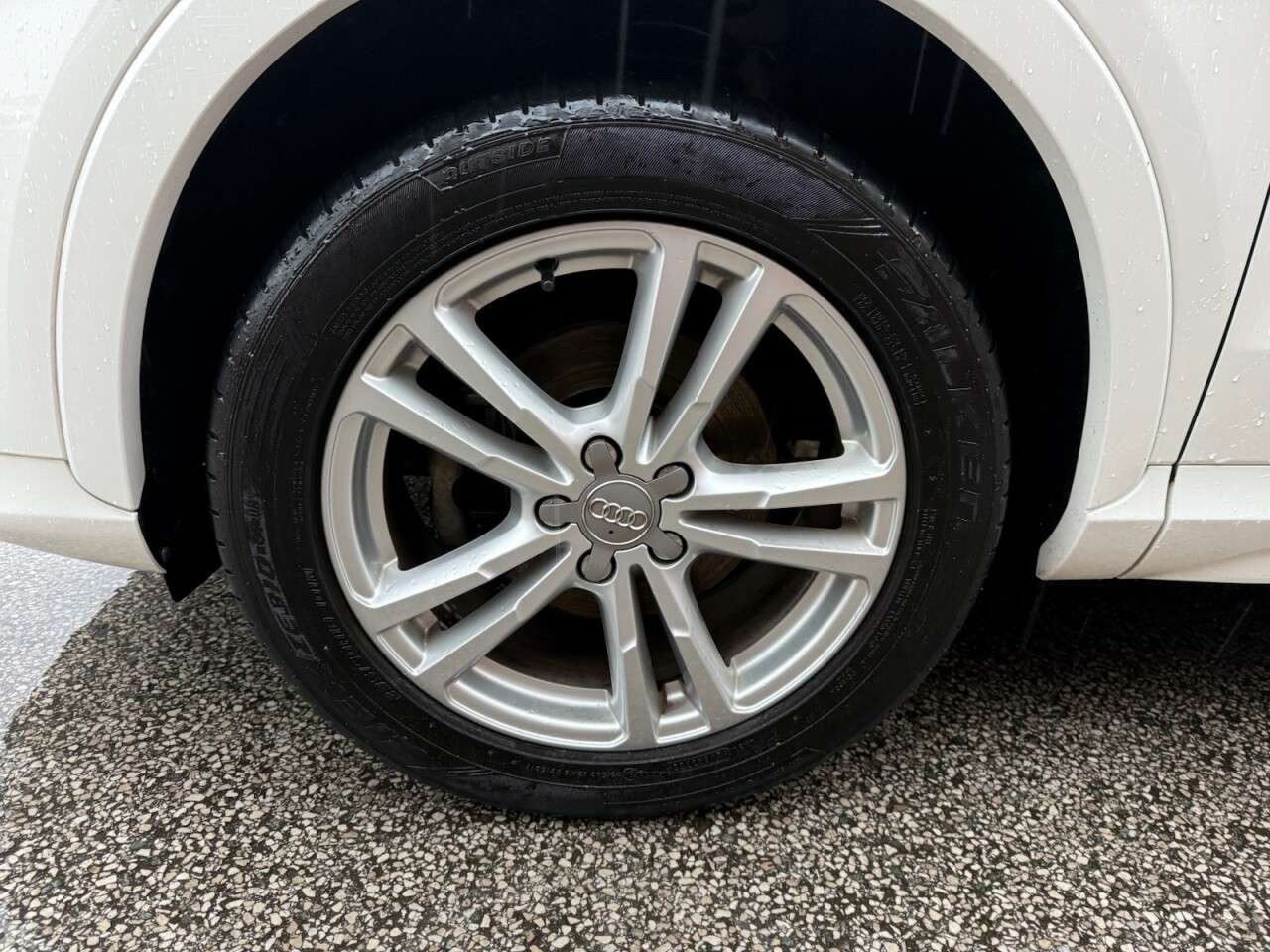 2015 AUDI Q3 2015 AUDI Q3