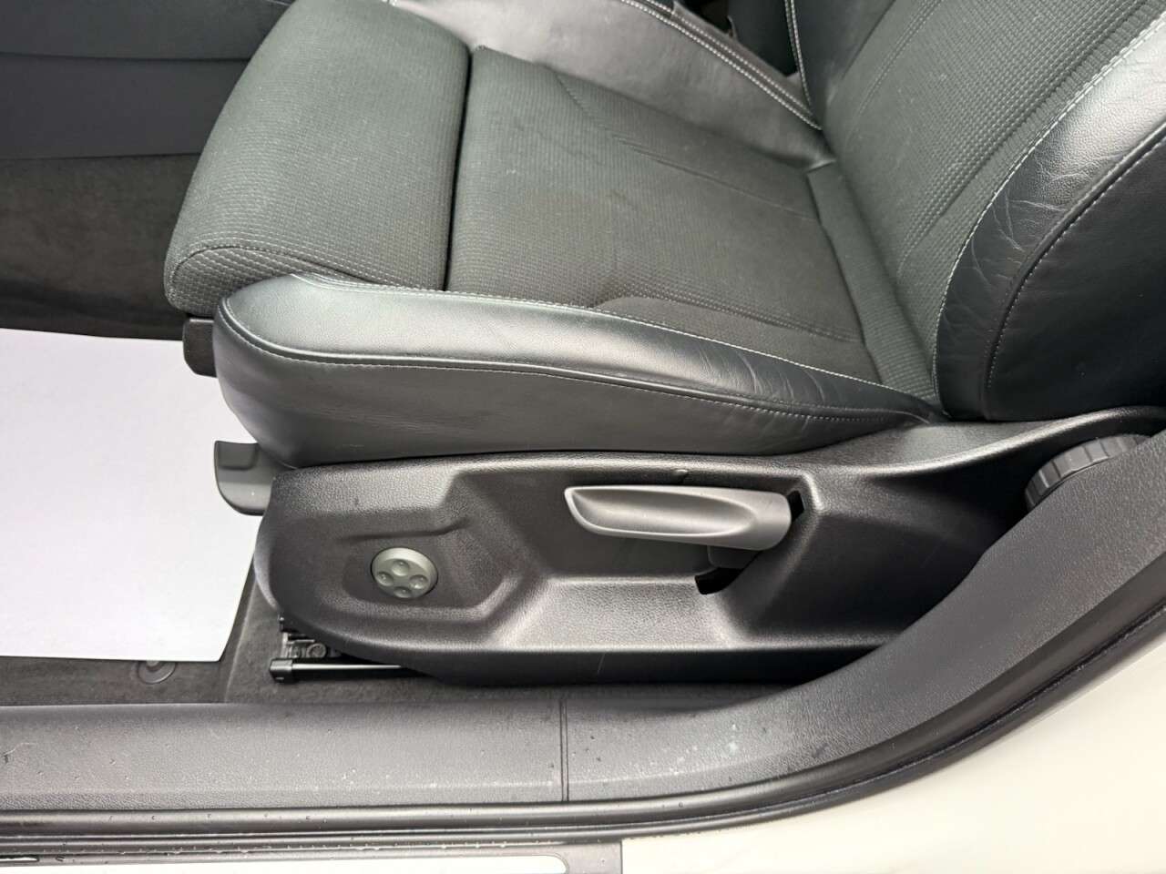 2015 AUDI Q3 2015 AUDI Q3