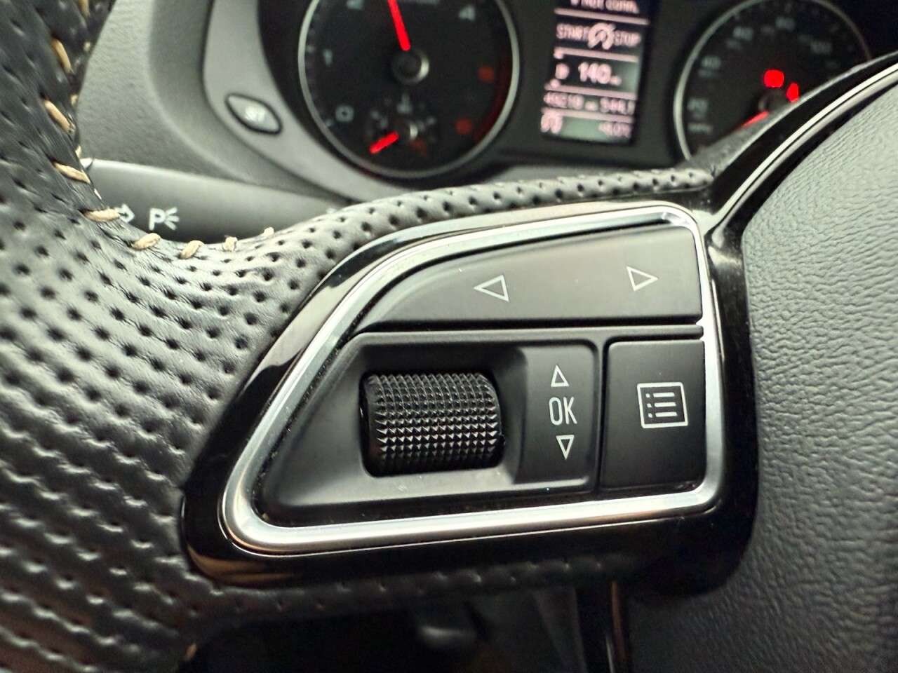 2015 AUDI Q3 2015 AUDI Q3