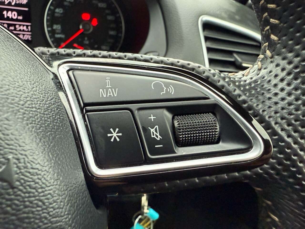 2015 AUDI Q3 2015 AUDI Q3