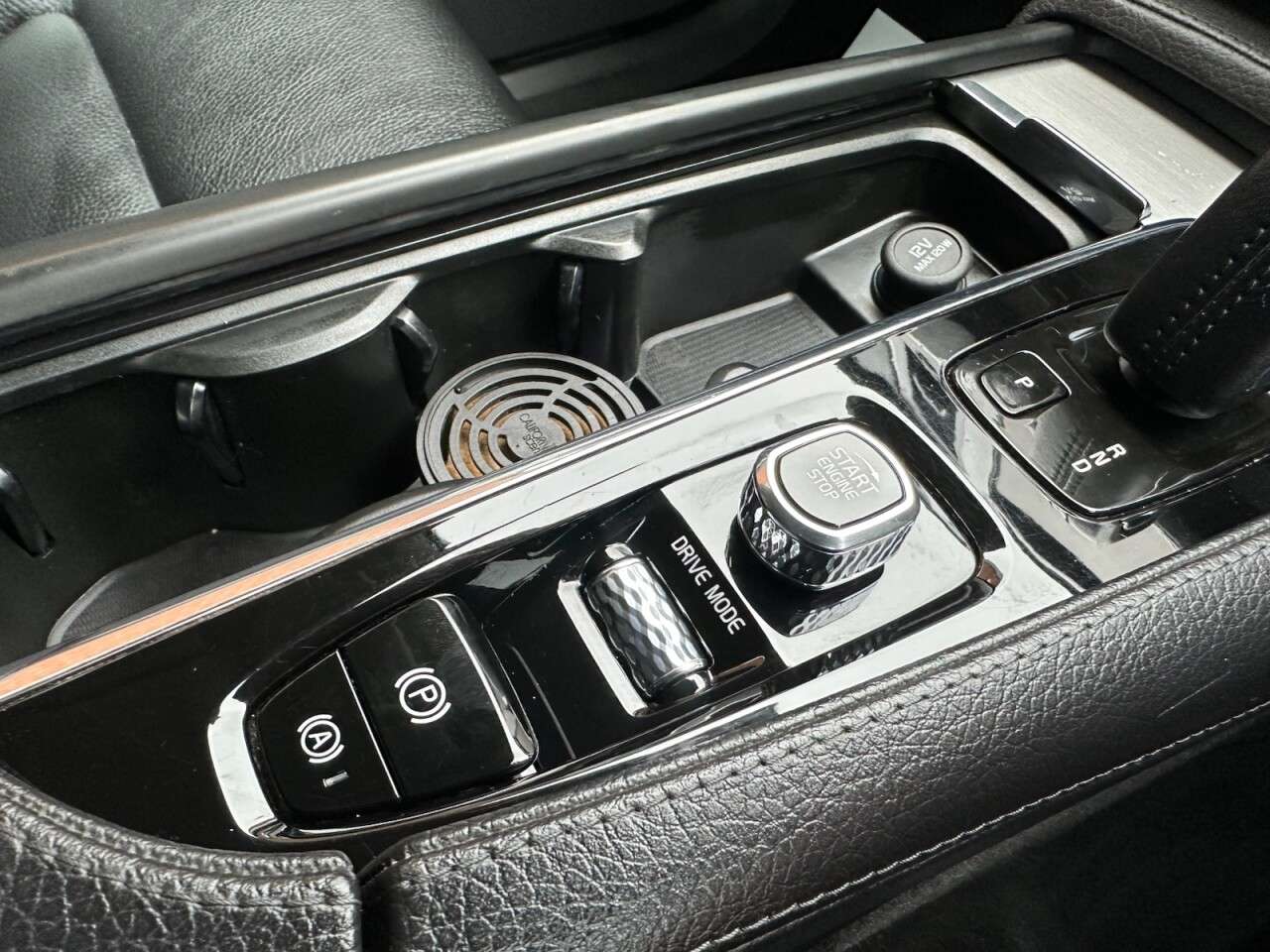 2020 VOLVO XC90 2020 VOLVO XC90