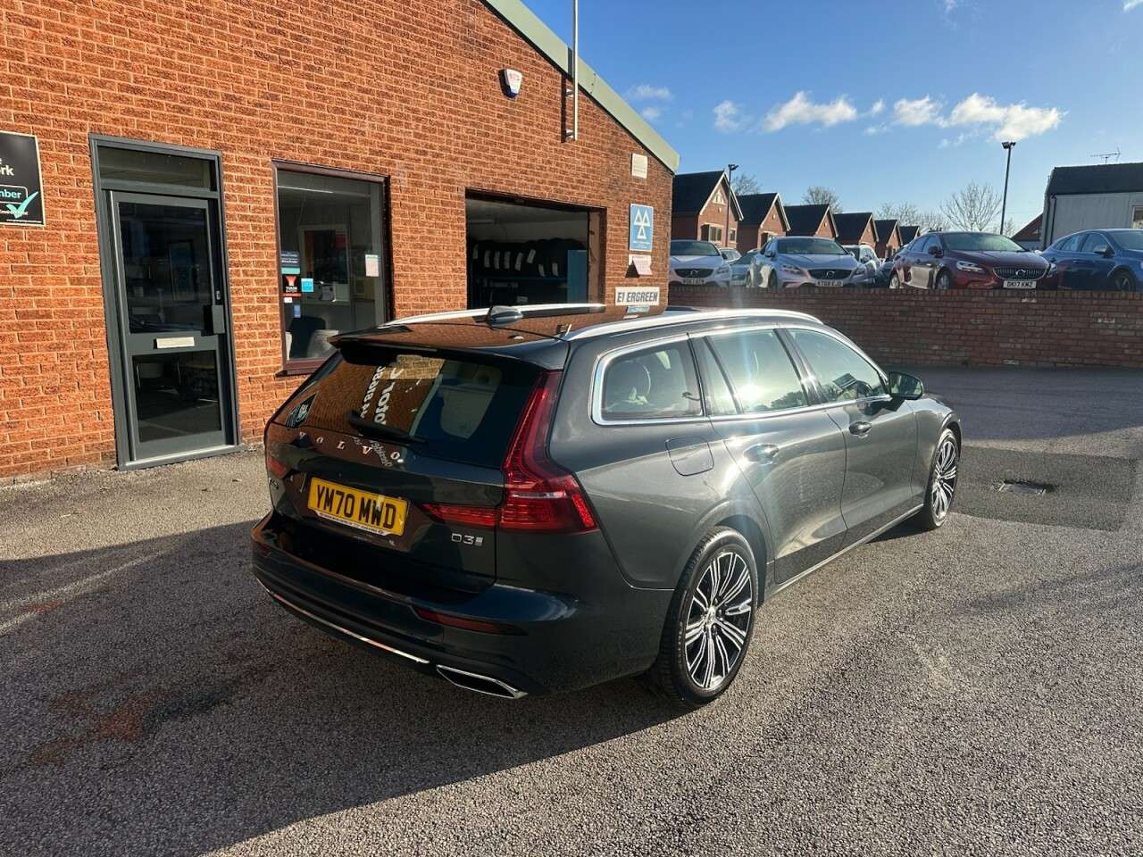 2020 VOLVO V60 2020 VOLVO V60