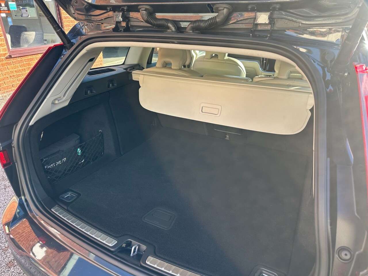 2020 VOLVO V60 2020 VOLVO V60