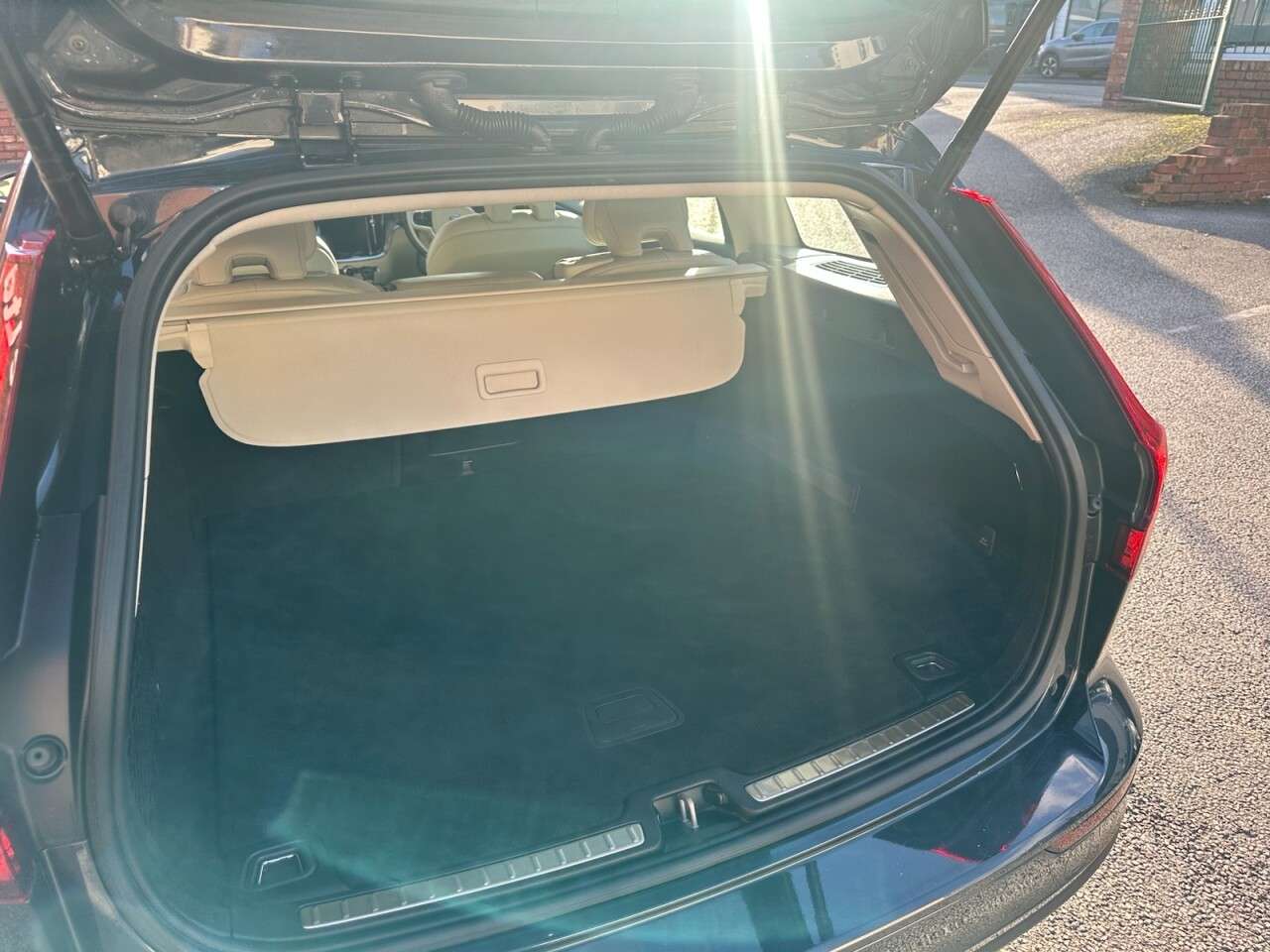 2020 VOLVO V60 2020 VOLVO V60