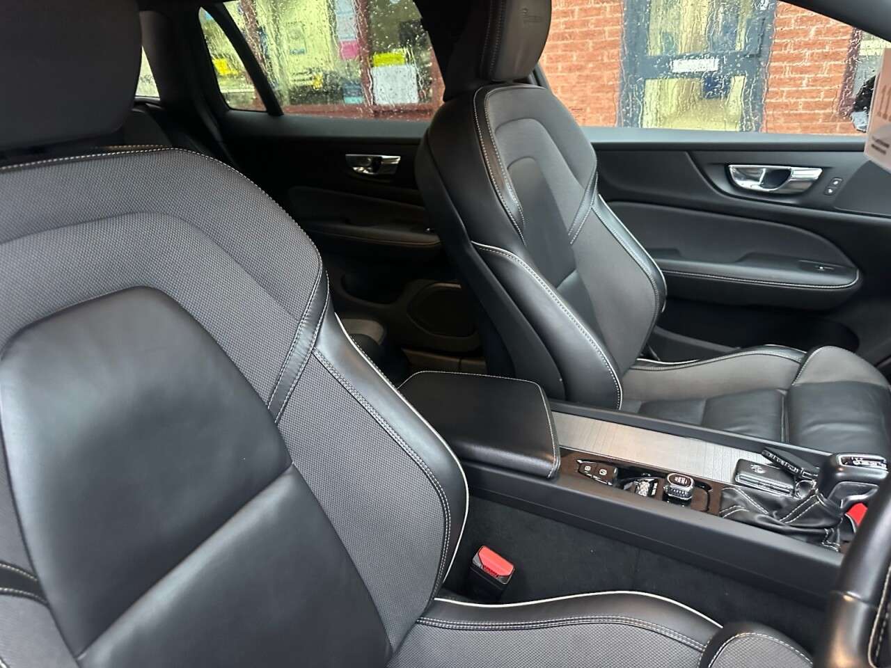 2019 VOLVO V60 2019 VOLVO V60