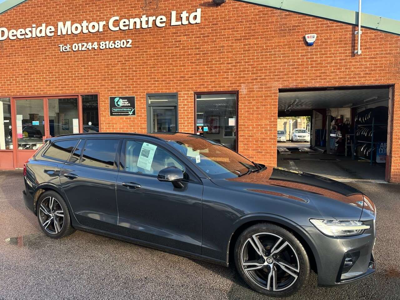 2019 VOLVO V60 2019 VOLVO V60