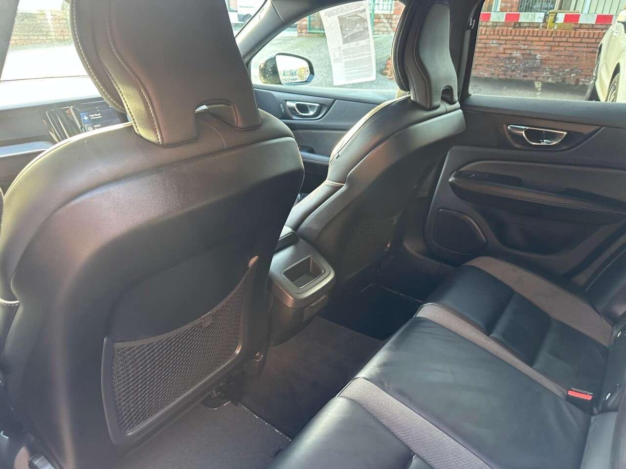 2019 VOLVO V60 2019 VOLVO V60