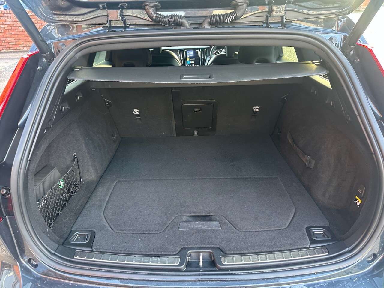 2019 VOLVO V60 2019 VOLVO V60