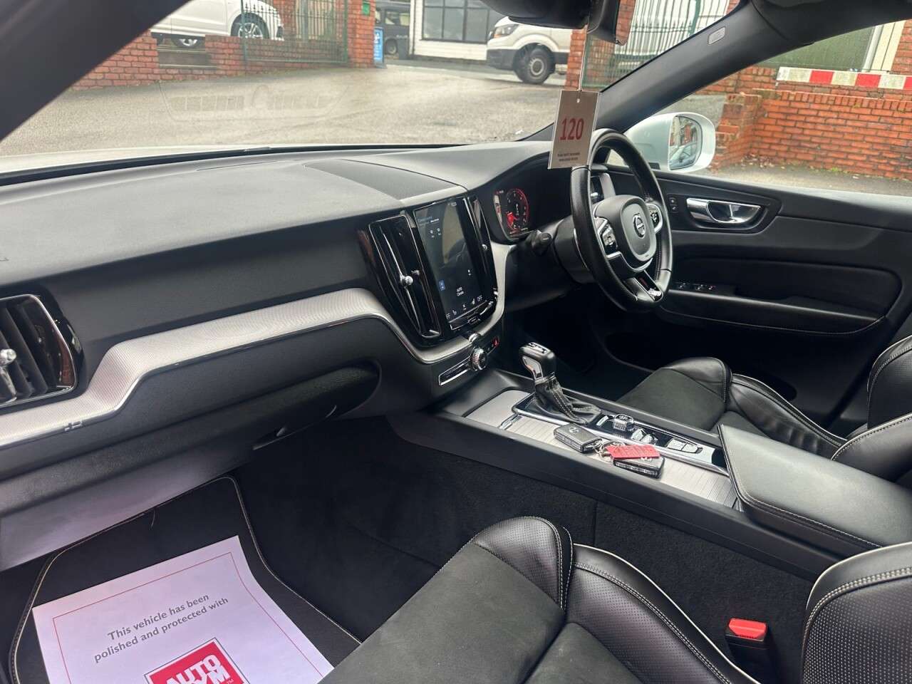 2018 VOLVO XC60 2018 VOLVO XC60