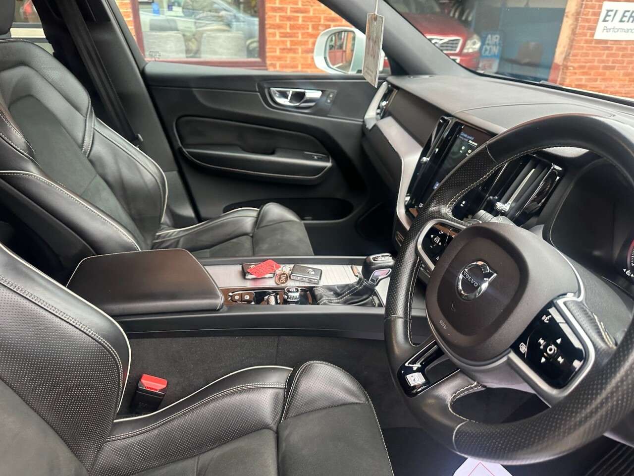 2018 VOLVO XC60 2018 VOLVO XC60