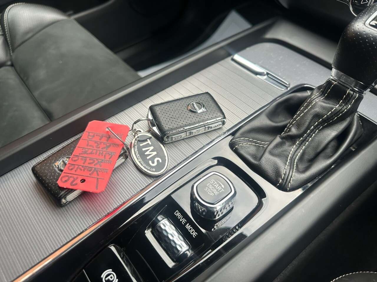 2018 VOLVO XC60 2018 VOLVO XC60