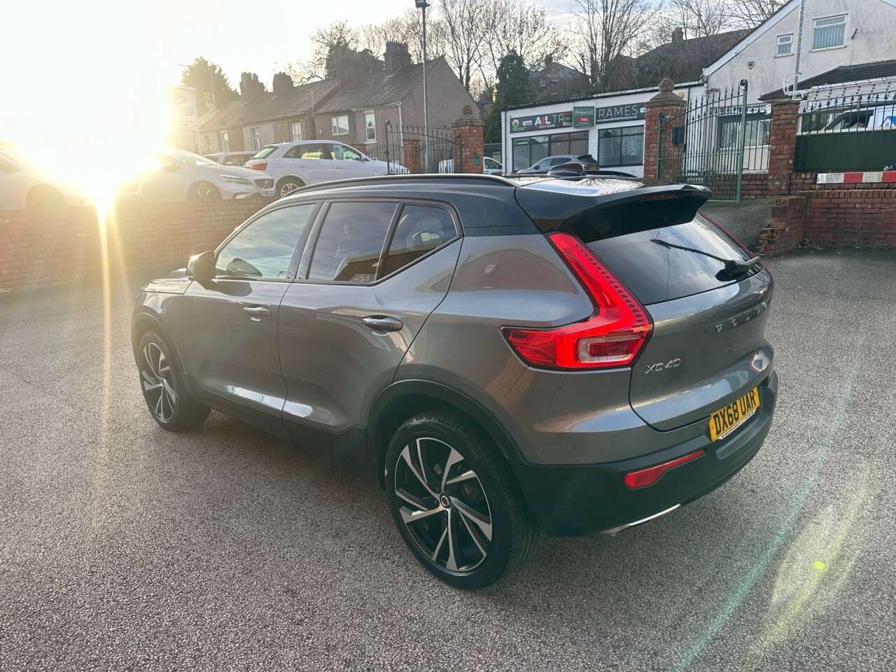 2018 VOLVO XC40 2018 VOLVO XC40