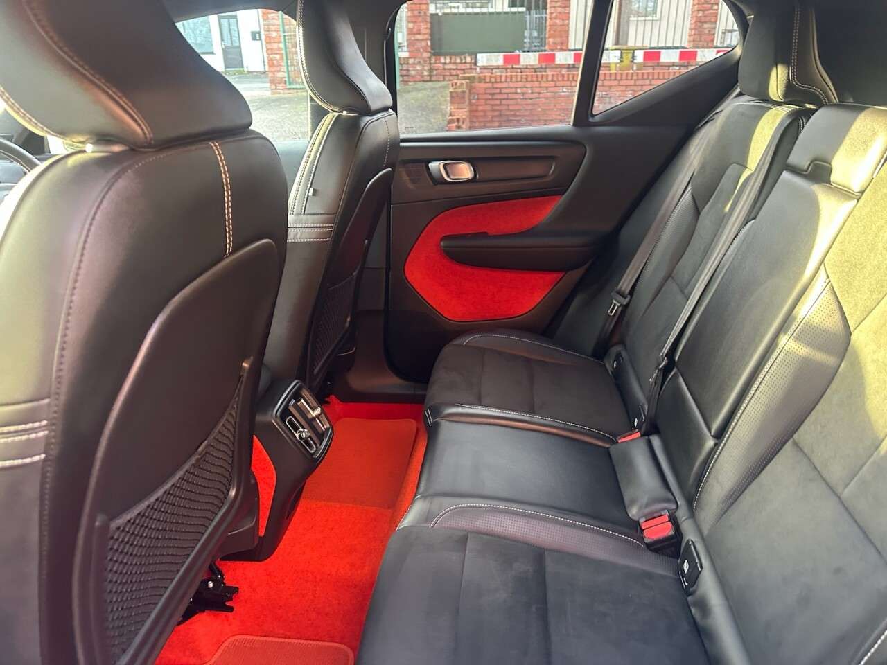 2018 VOLVO XC40 2018 VOLVO XC40