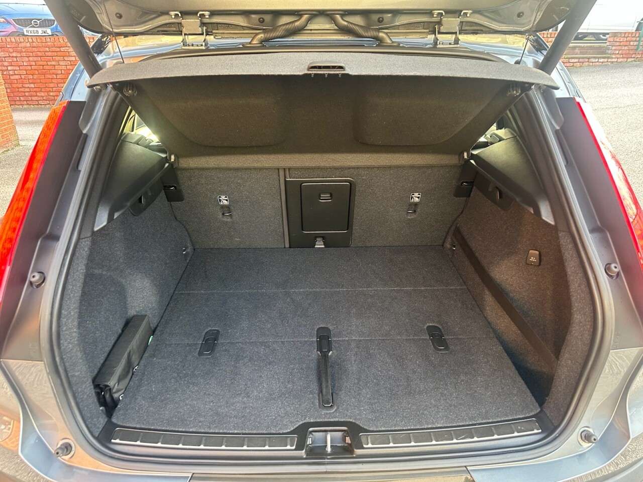 2018 VOLVO XC40 2018 VOLVO XC40