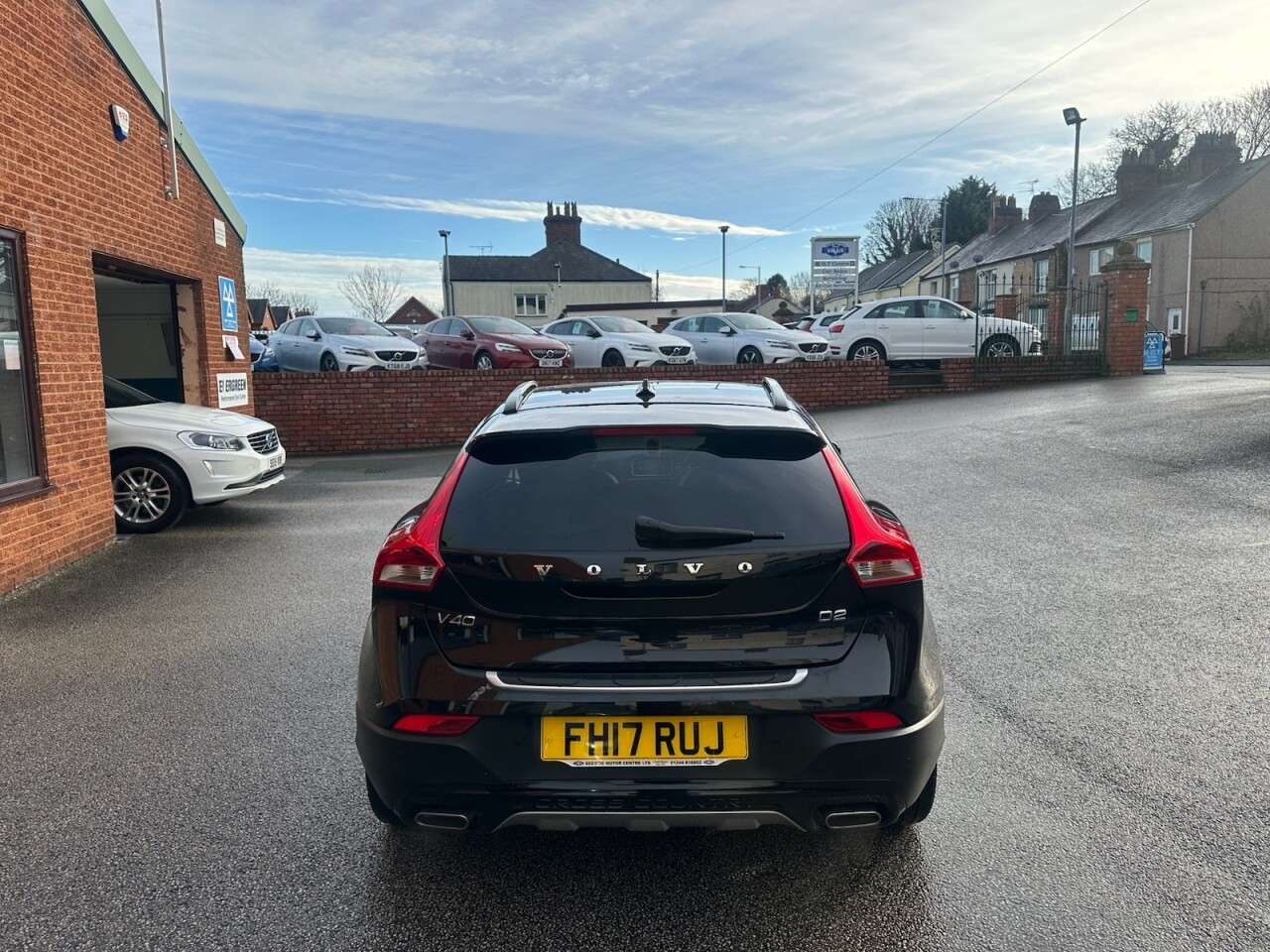 2017 VOLVO V40 CROSS COUNTRY 2017 VOLVO V40 CROSS COUNTRY