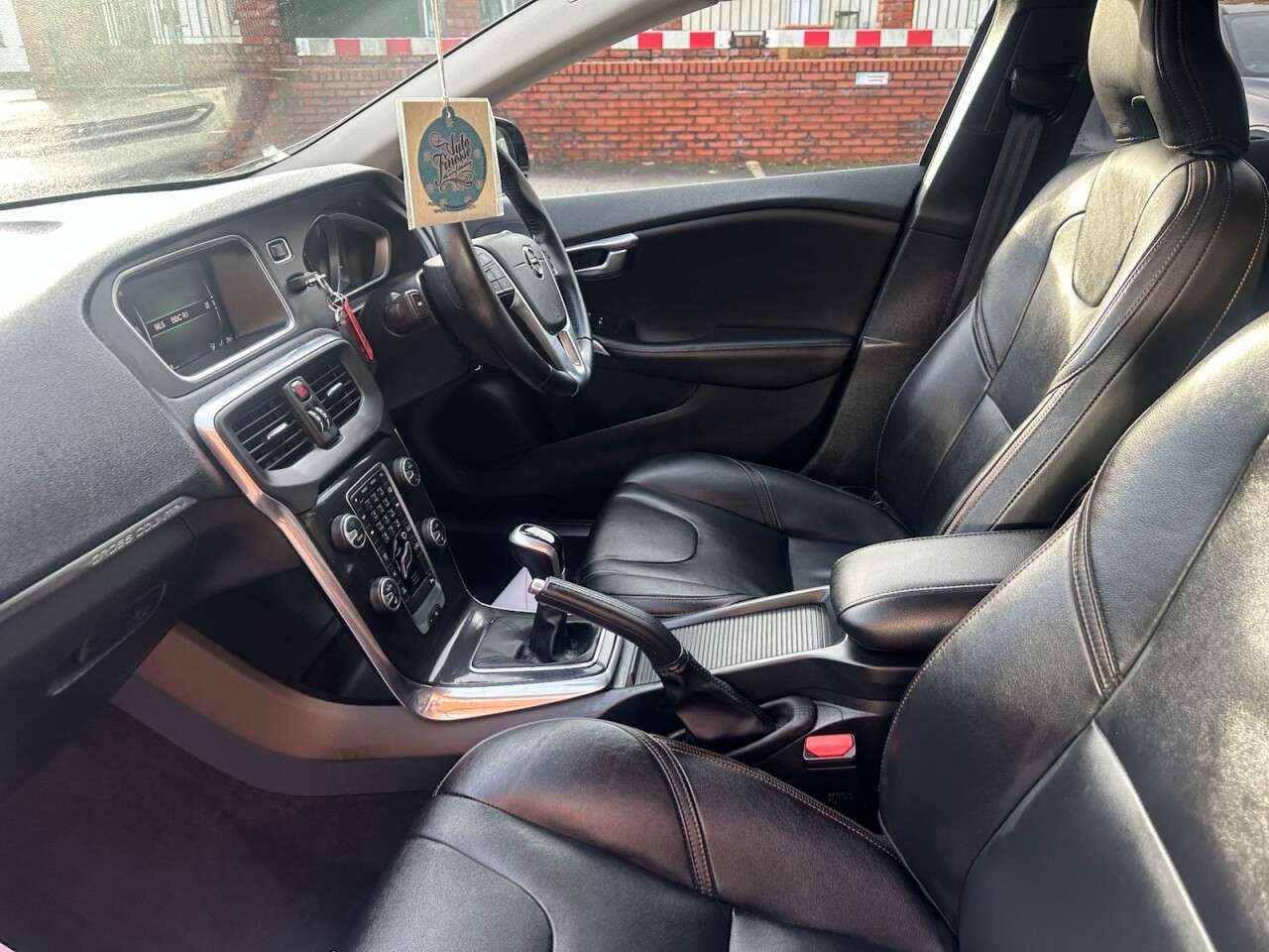 2017 VOLVO V40 CROSS COUNTRY 2017 VOLVO V40 CROSS COUNTRY