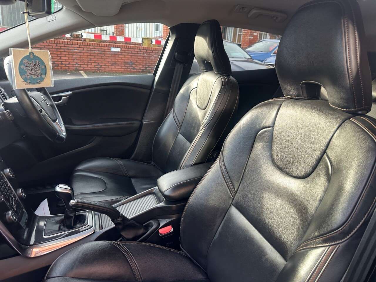 2017 VOLVO V40 CROSS COUNTRY 2017 VOLVO V40 CROSS COUNTRY