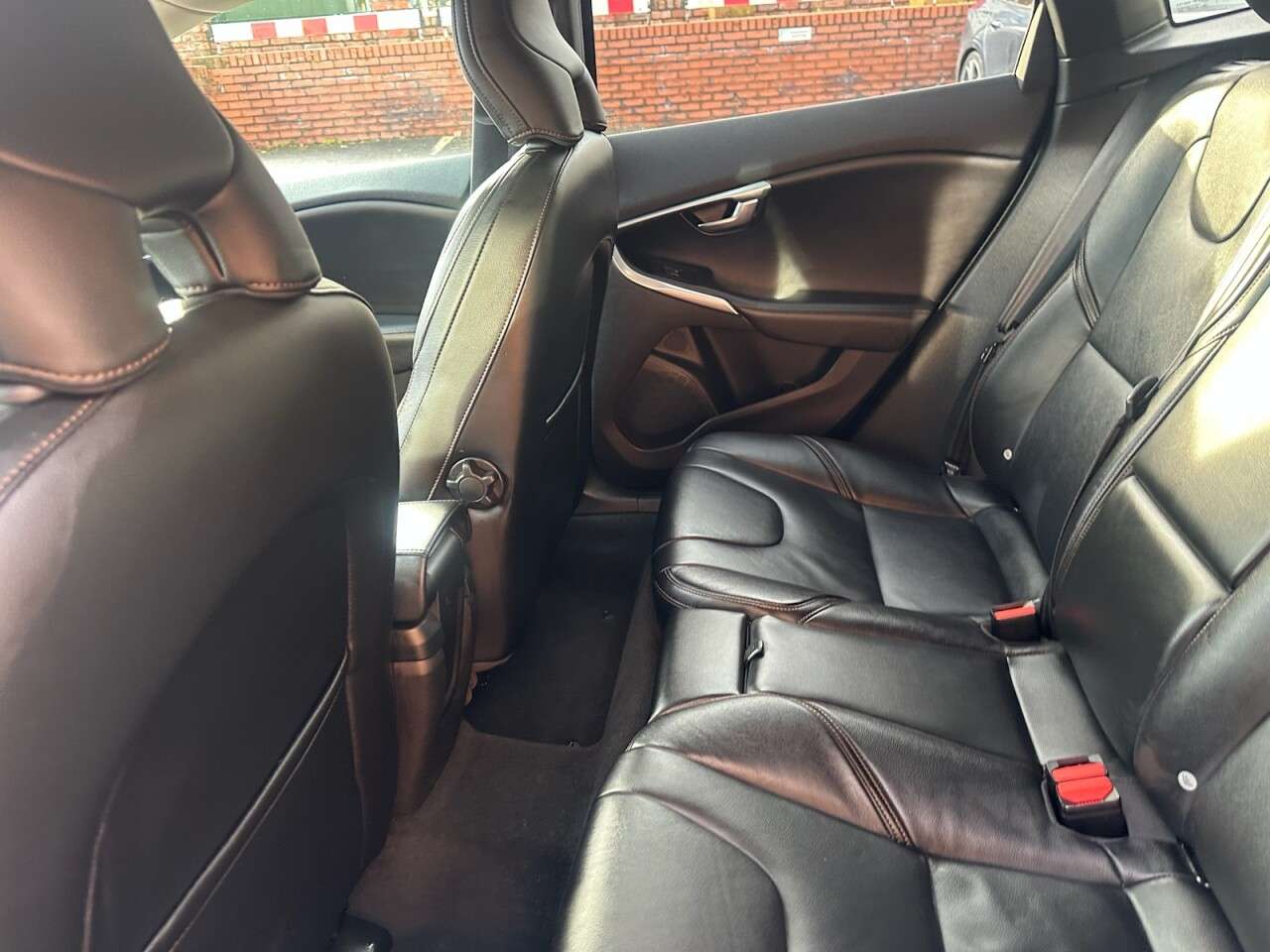 2017 VOLVO V40 CROSS COUNTRY 2017 VOLVO V40 CROSS COUNTRY