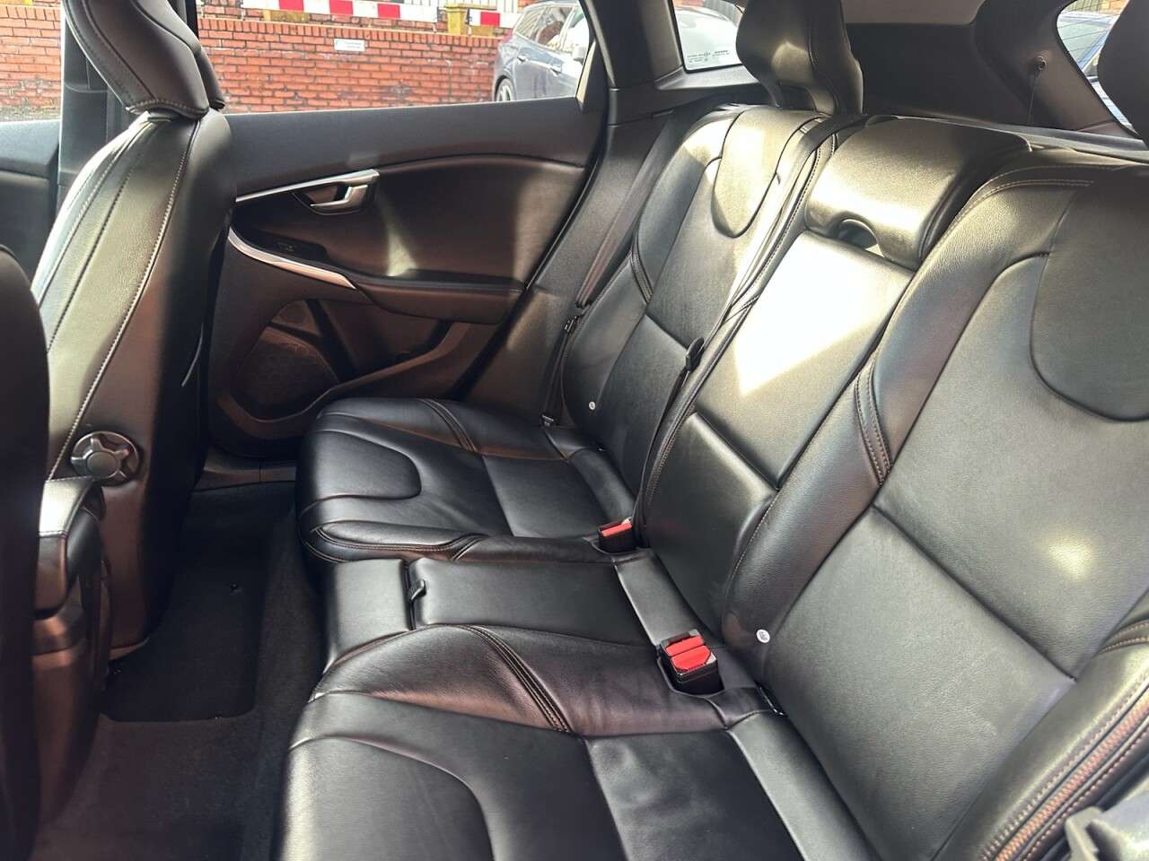 2017 VOLVO V40 CROSS COUNTRY 2017 VOLVO V40 CROSS COUNTRY