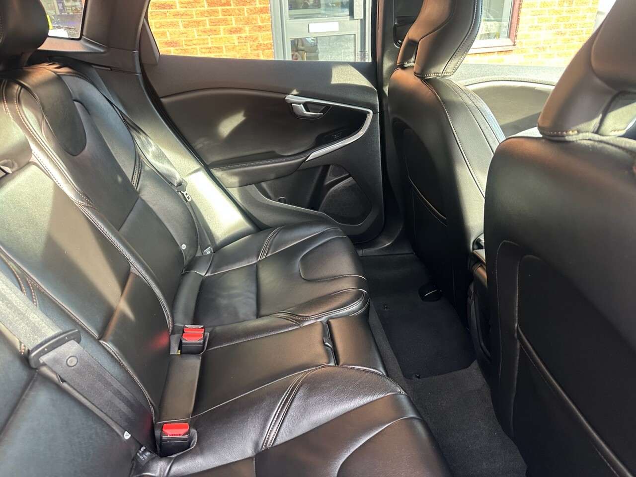 2017 VOLVO V40 CROSS COUNTRY 2017 VOLVO V40 CROSS COUNTRY