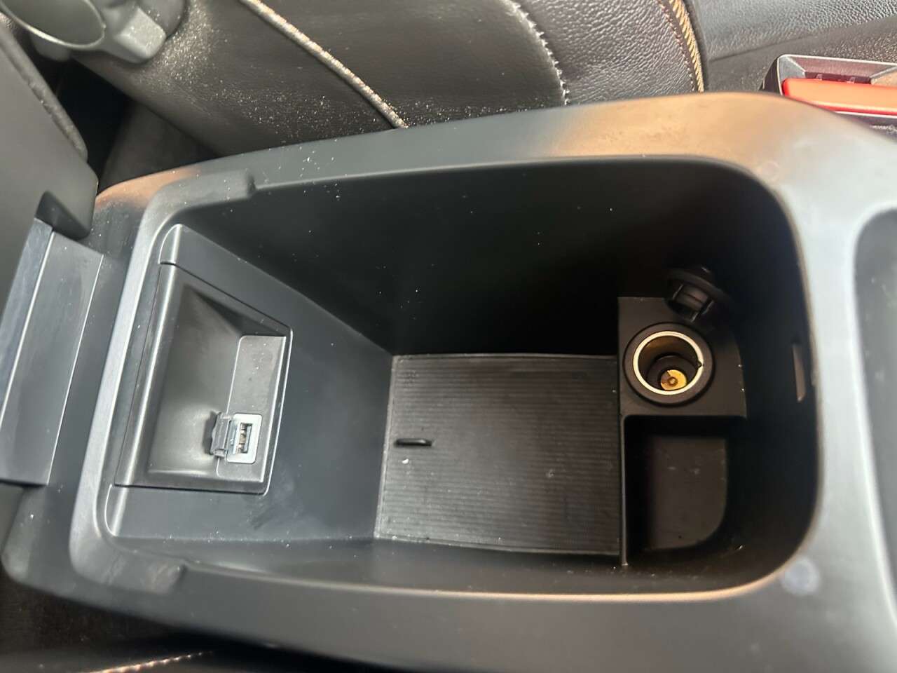 2017 VOLVO V40 CROSS COUNTRY 2017 VOLVO V40 CROSS COUNTRY