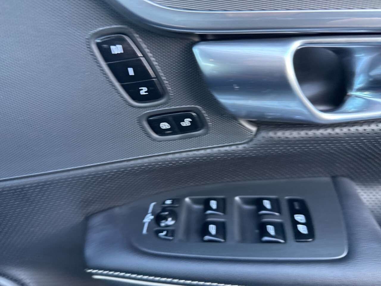 2020 VOLVO V90 2020 VOLVO V90