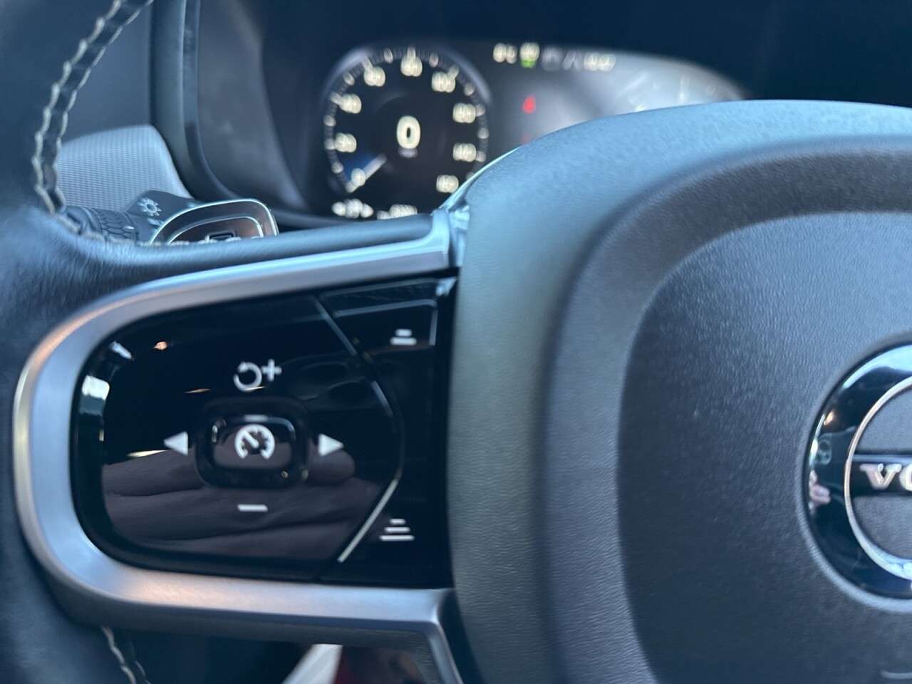 2020 VOLVO V90 2020 VOLVO V90