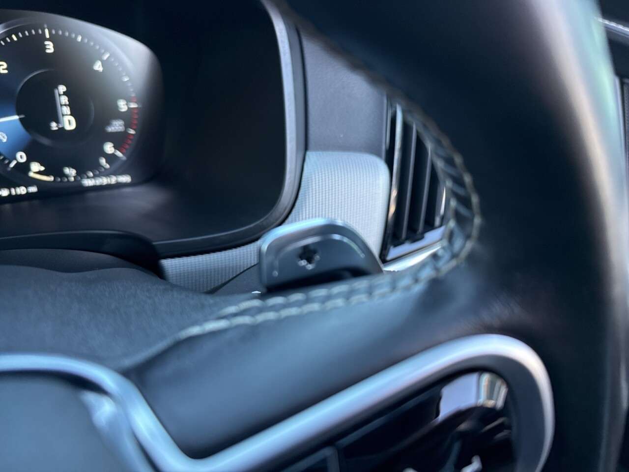 2020 VOLVO V90 2020 VOLVO V90