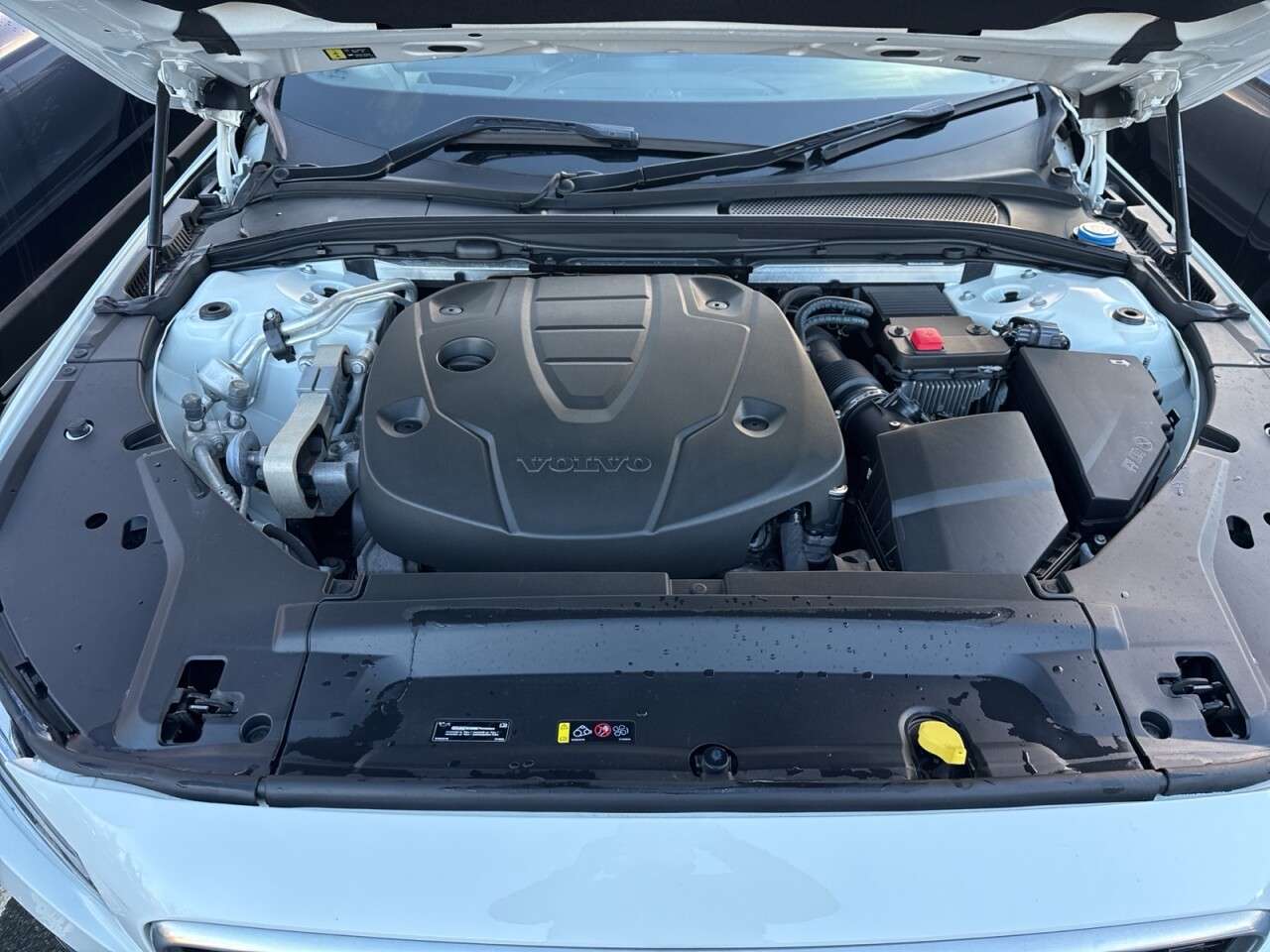 2020 VOLVO V90 2020 VOLVO V90