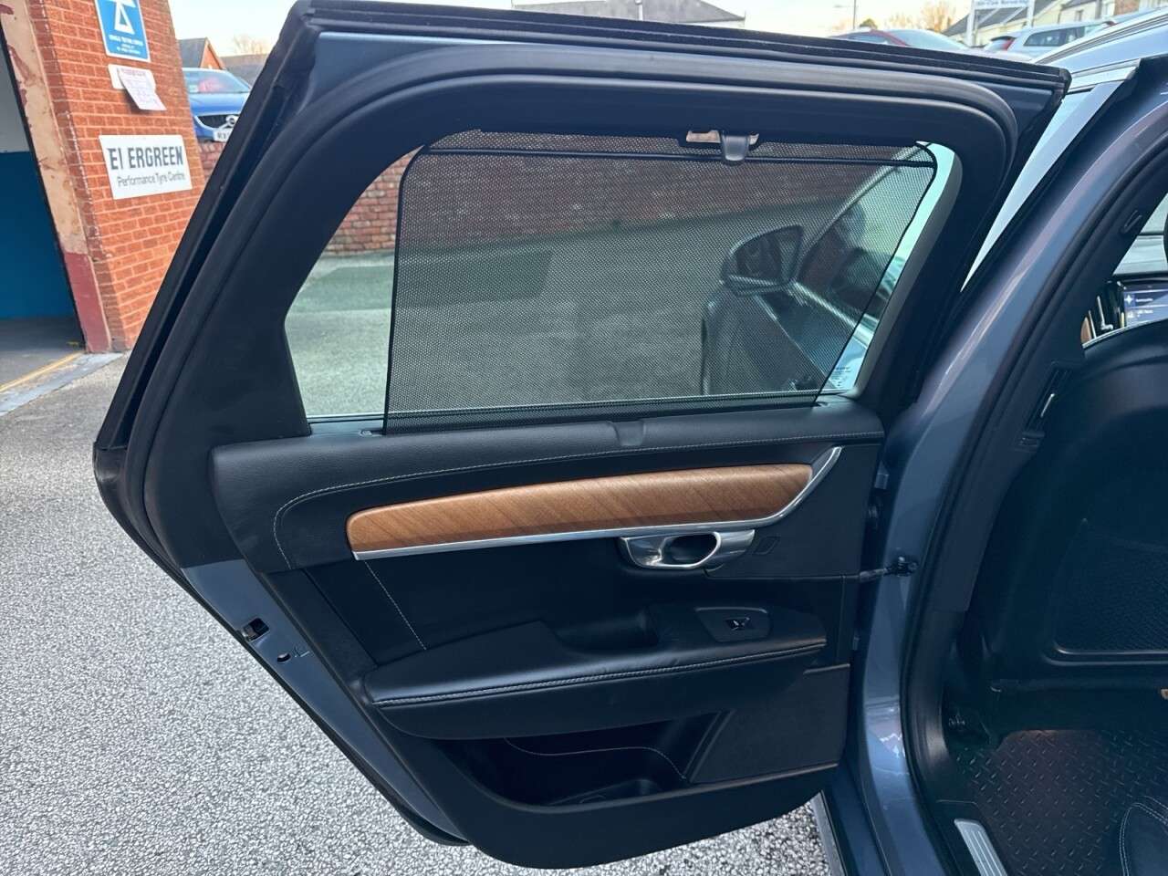 2019 VOLVO V90 2019 VOLVO V90