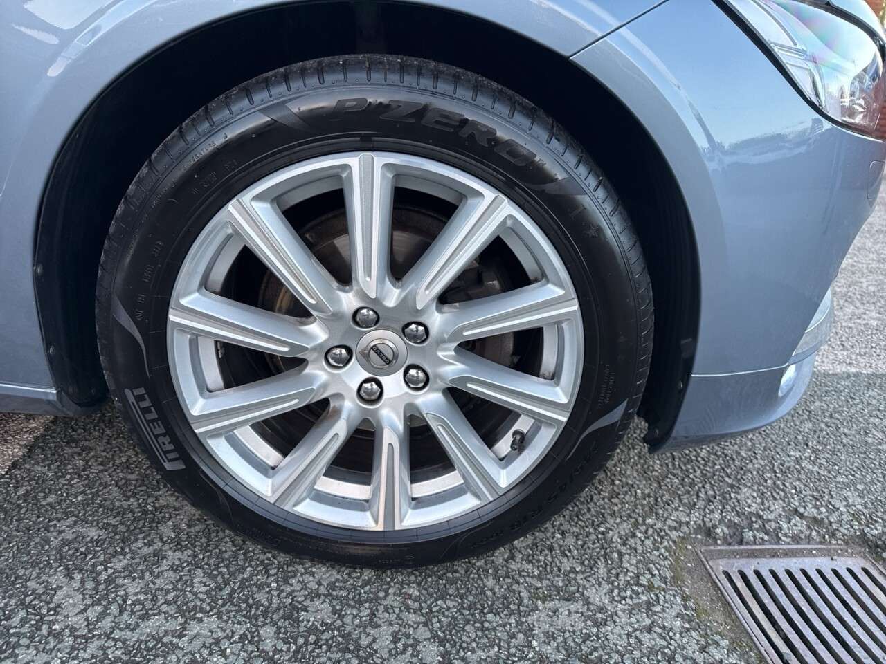 2019 VOLVO V90 2019 VOLVO V90
