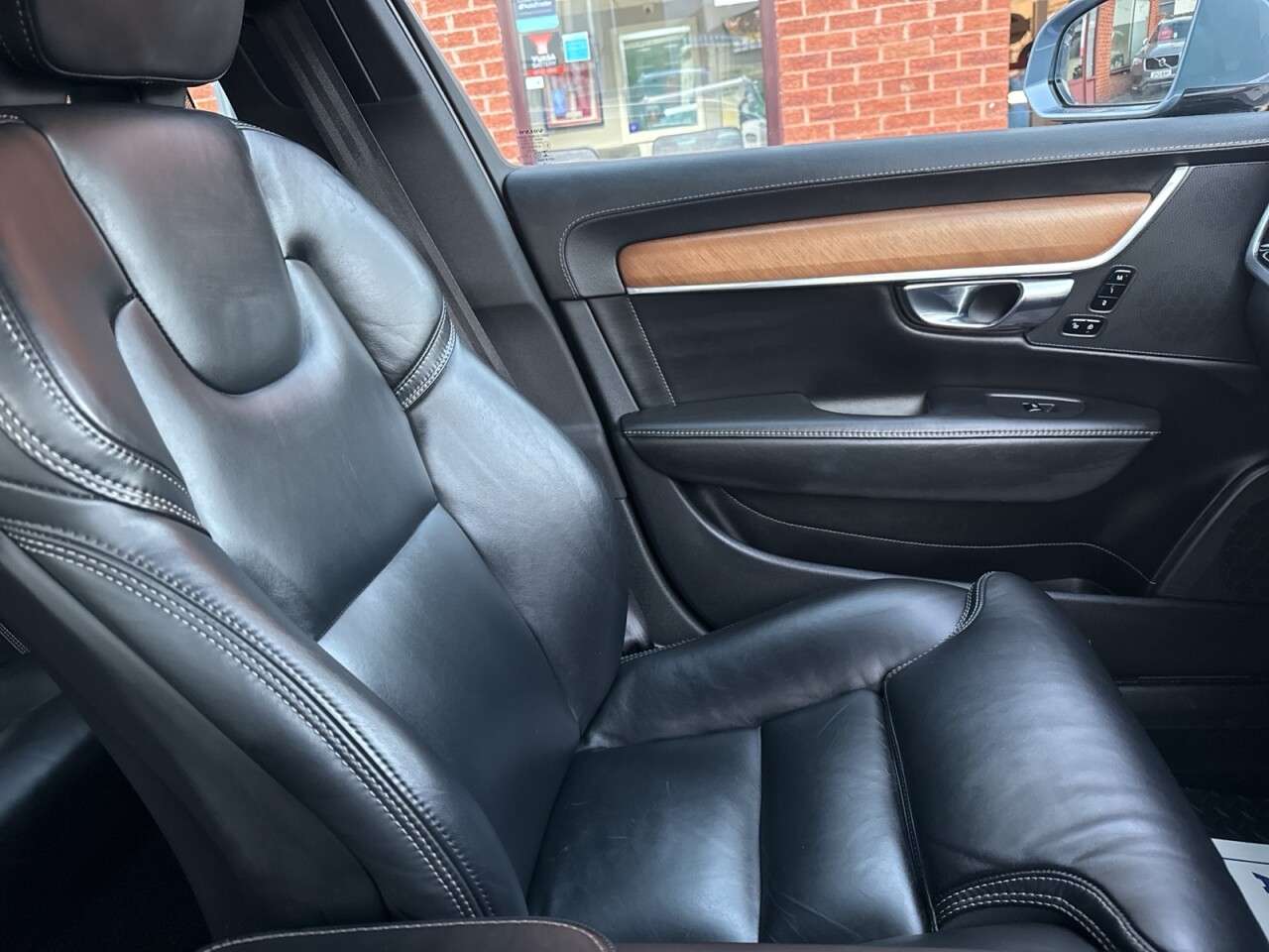 2019 VOLVO V90 2019 VOLVO V90