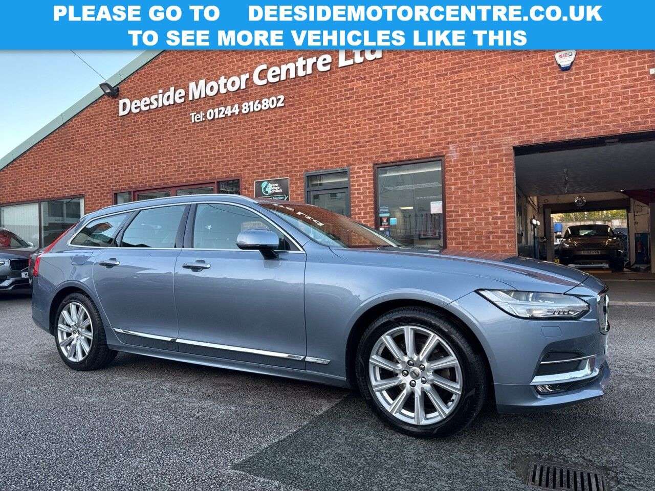 A 2019 VOLVO V90 2.0 D4 Inscription Estate 5dr Diesel Auto Euro 6 (s/s) (190 ps) Rear view c A 2019 VOLVO V90 2.0 D4 Inscription Estate 5dr Diesel Auto Euro 6 (s/s) (190 ps) Rear view c