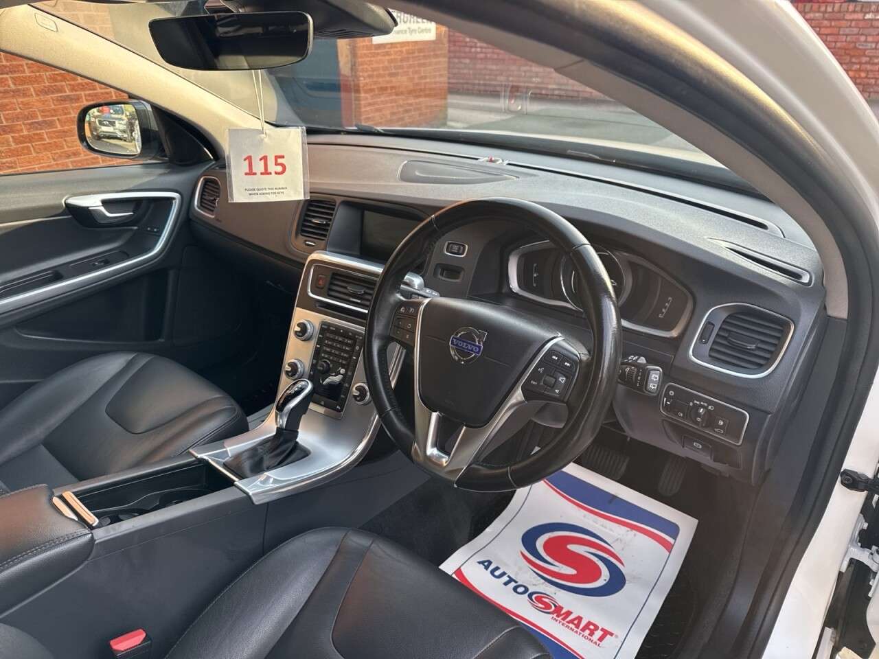 2017 VOLVO V60 CROSS COUNTRY 2017 VOLVO V60 CROSS COUNTRY