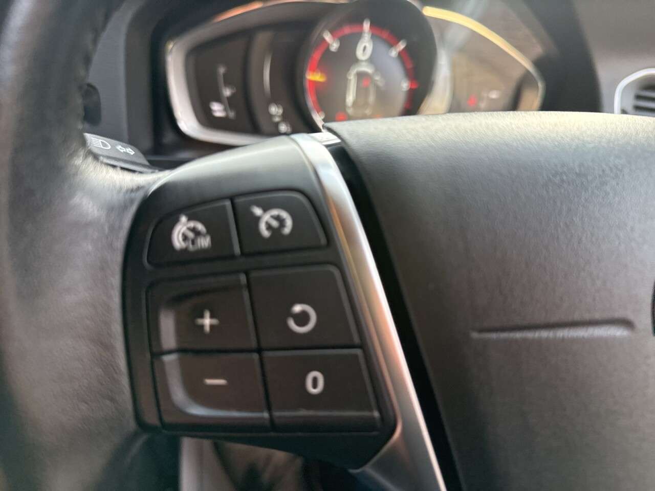 2017 VOLVO V60 CROSS COUNTRY 2017 VOLVO V60 CROSS COUNTRY