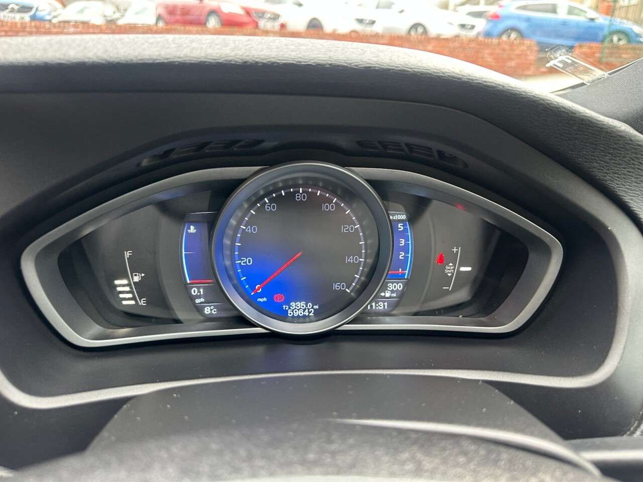 2016 VOLVO V40 2016 VOLVO V40