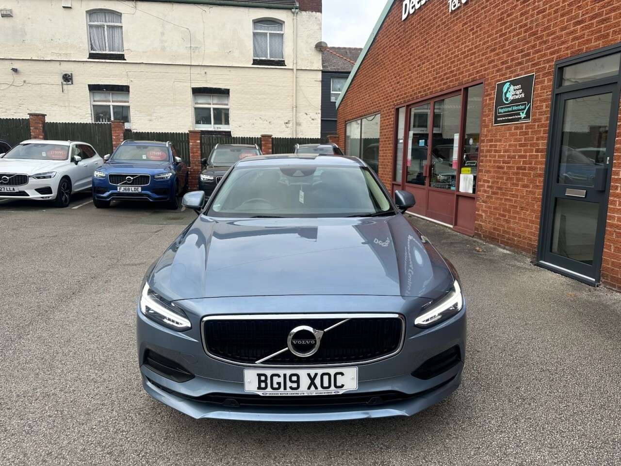 2019 VOLVO S90 2019 VOLVO S90
