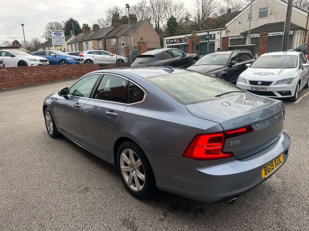 2019 VOLVO S90 2019 VOLVO S90