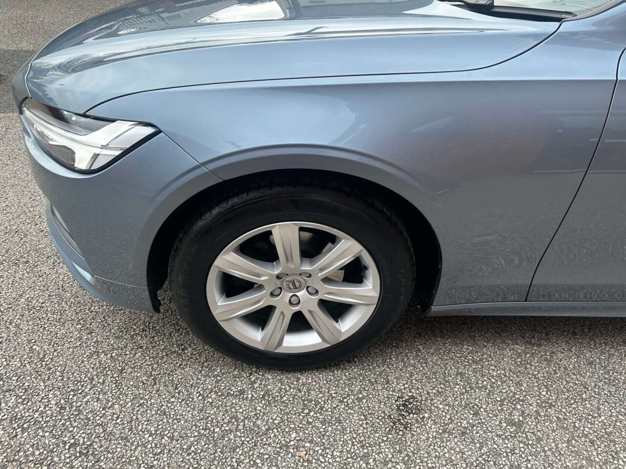 2019 VOLVO S90 2019 VOLVO S90