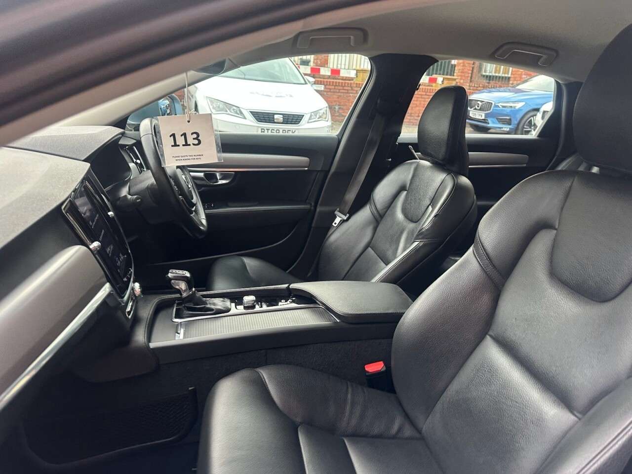 2019 VOLVO S90 2019 VOLVO S90