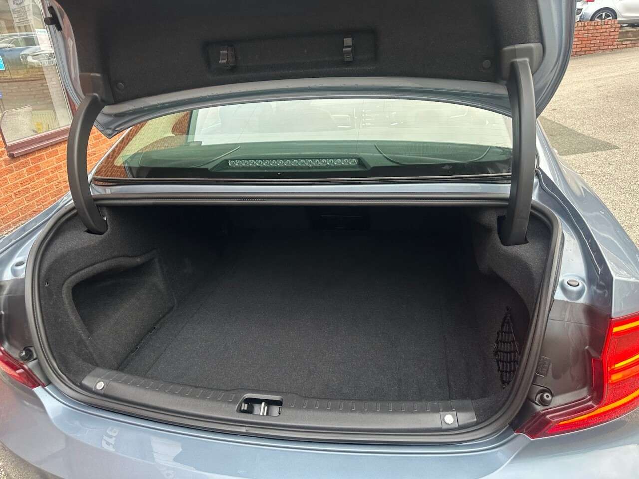 2019 VOLVO S90 2019 VOLVO S90