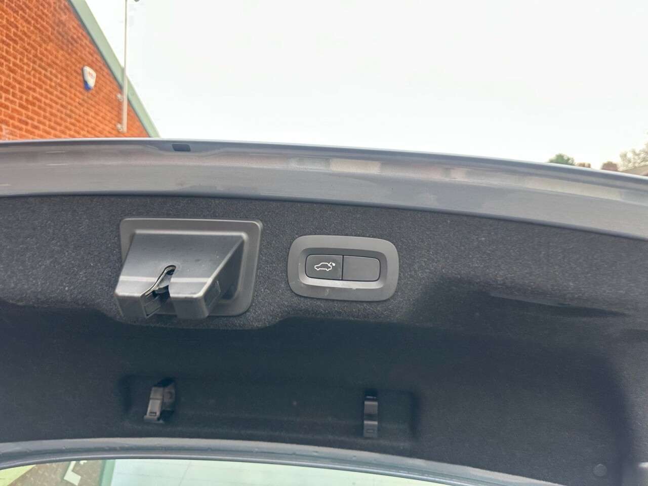 2019 VOLVO S90 2019 VOLVO S90