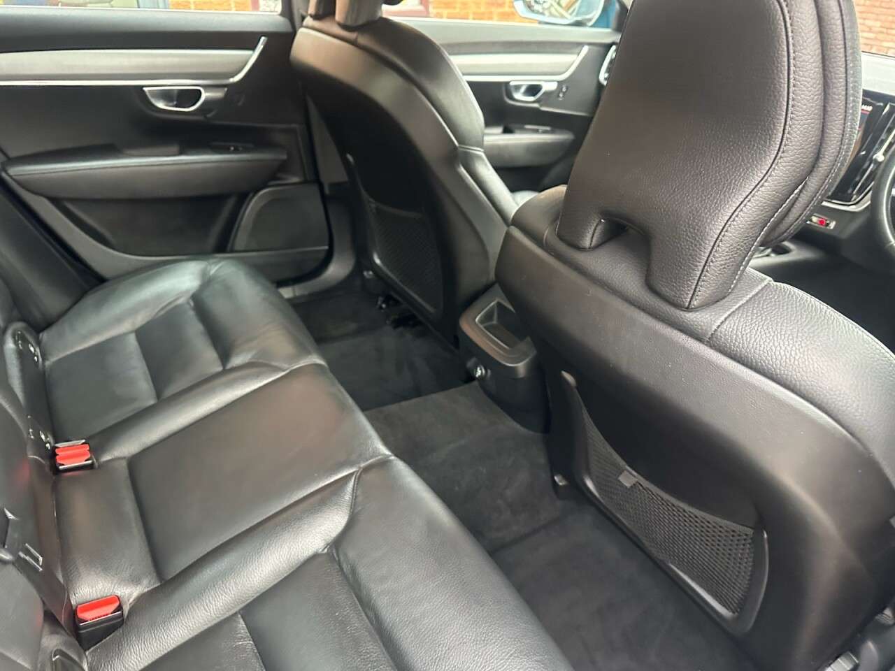 2019 VOLVO S90 2019 VOLVO S90