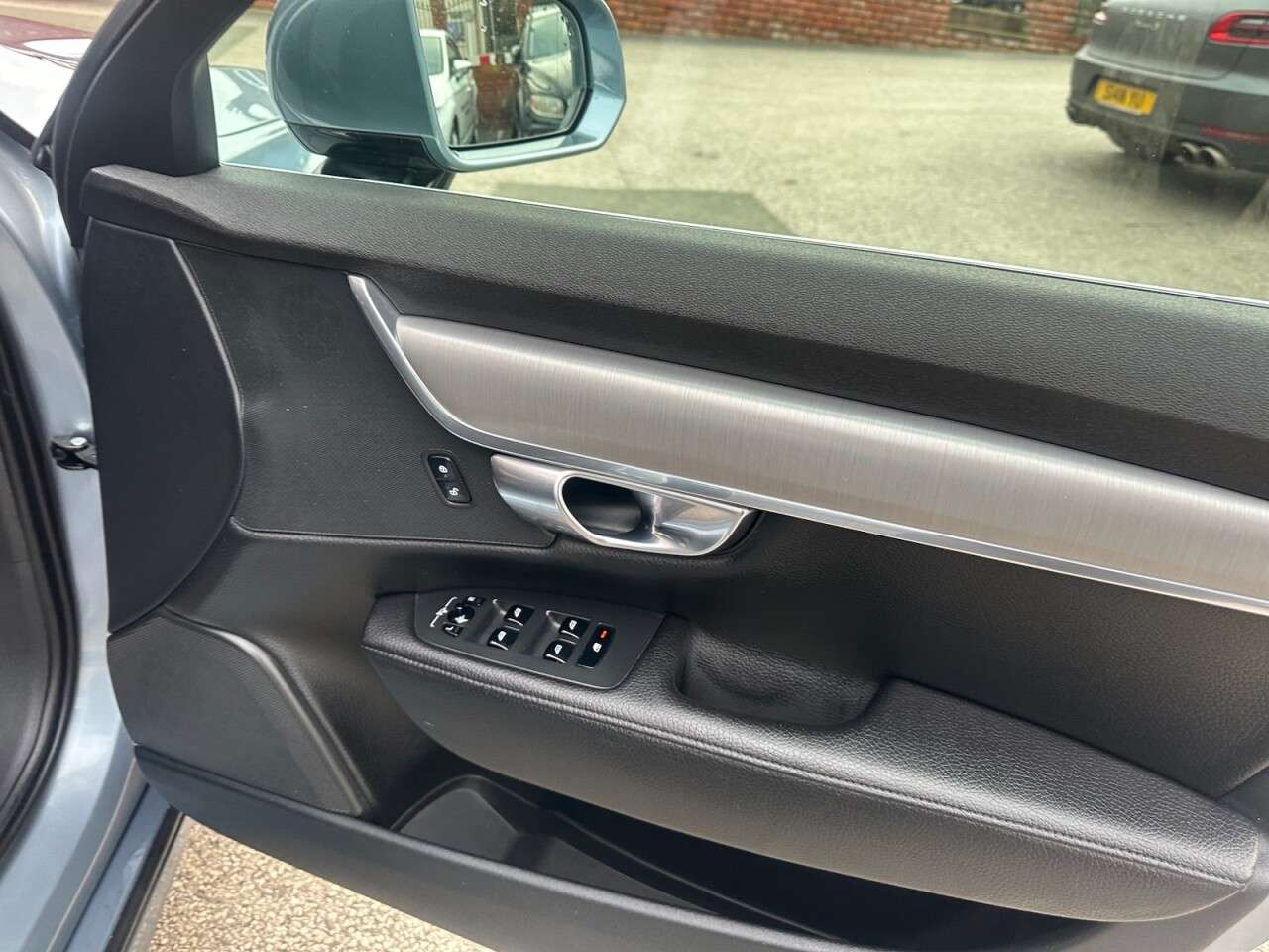 2019 VOLVO S90 2019 VOLVO S90