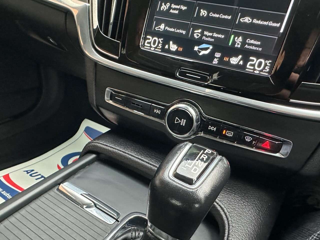 2019 VOLVO S90 2019 VOLVO S90