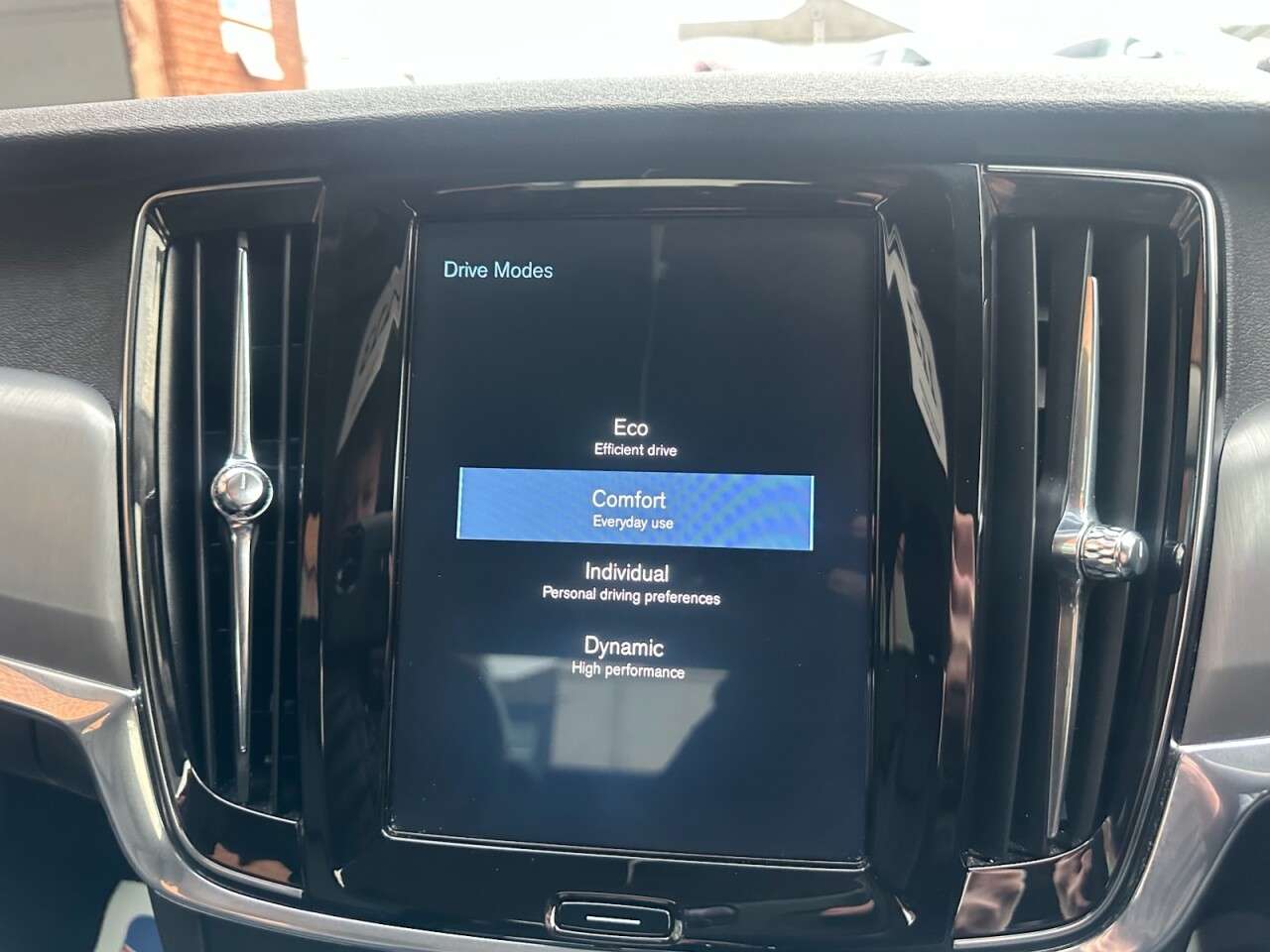 2019 VOLVO S90 2019 VOLVO S90